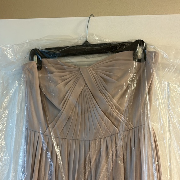 David’s bridal Versa Dress - Picture 2 of 10